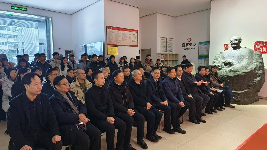 江蘇省第十一屆青年書法篆刻作品展在徐州開幕